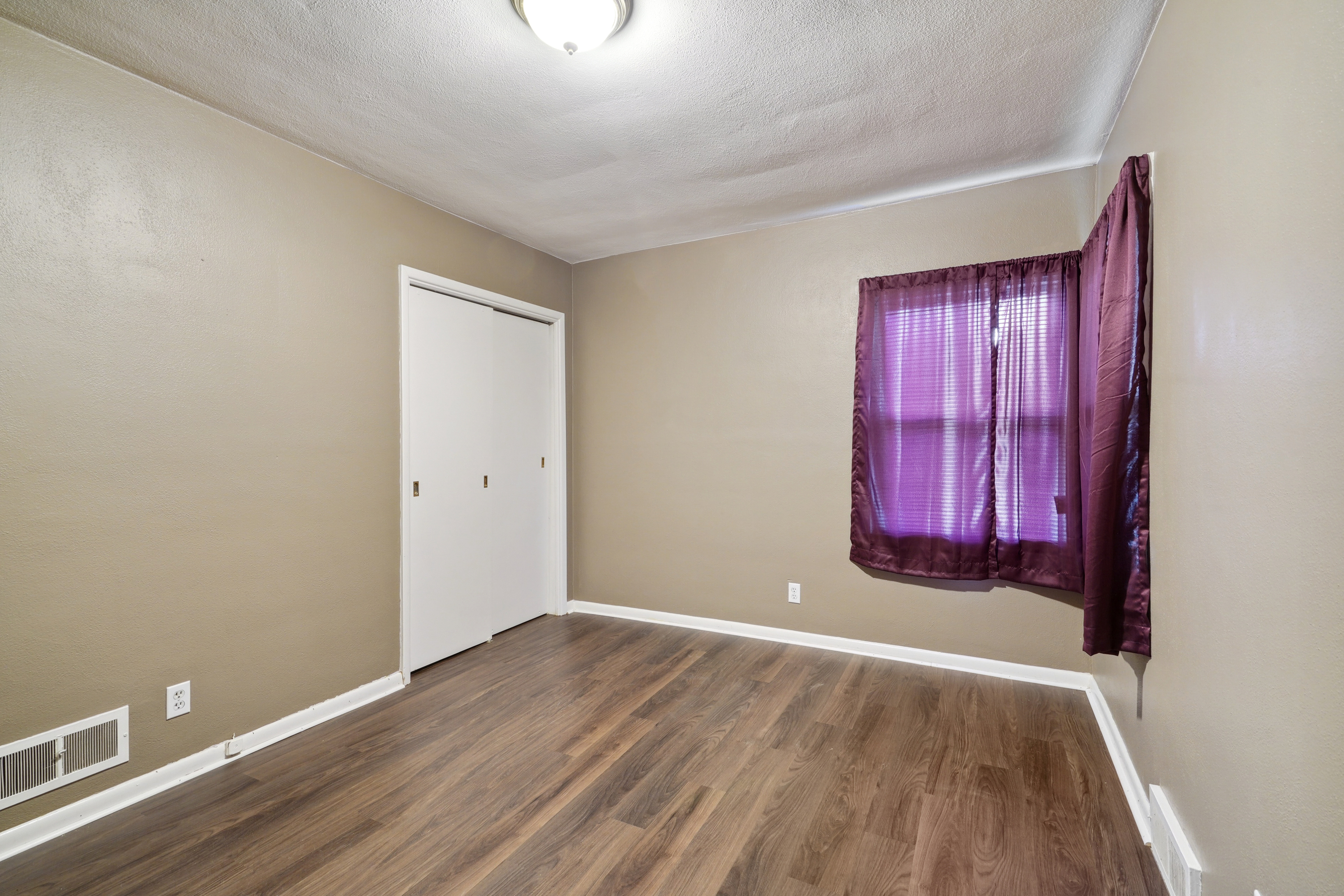 6751 Allisonville Road Indianapolis, IN 46220 - Photo 16 of 25 Gallery Image 16