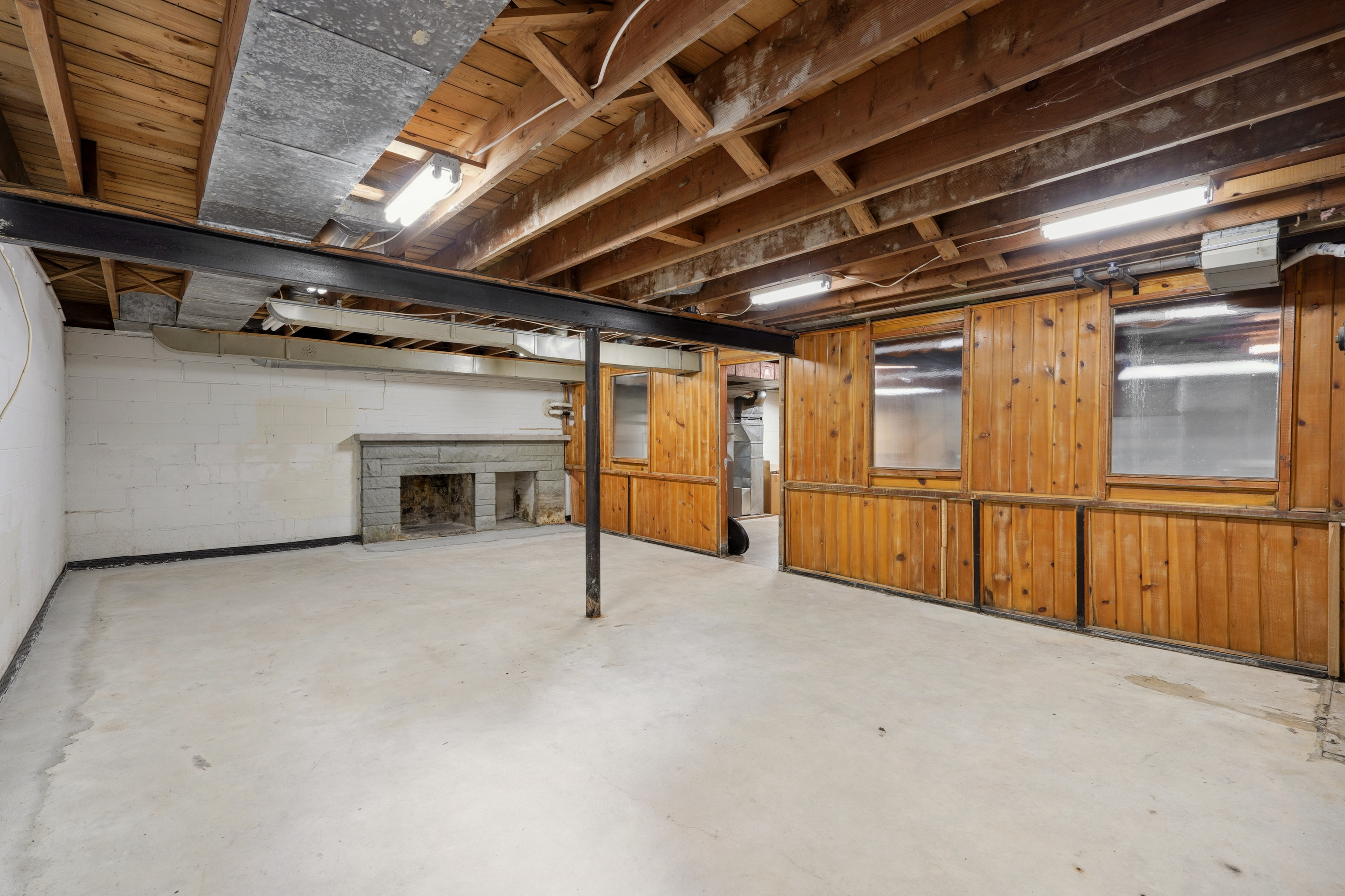 6751 Allisonville Road Indianapolis, IN 46220 - Photo 20 of 25 Gallery Image 20