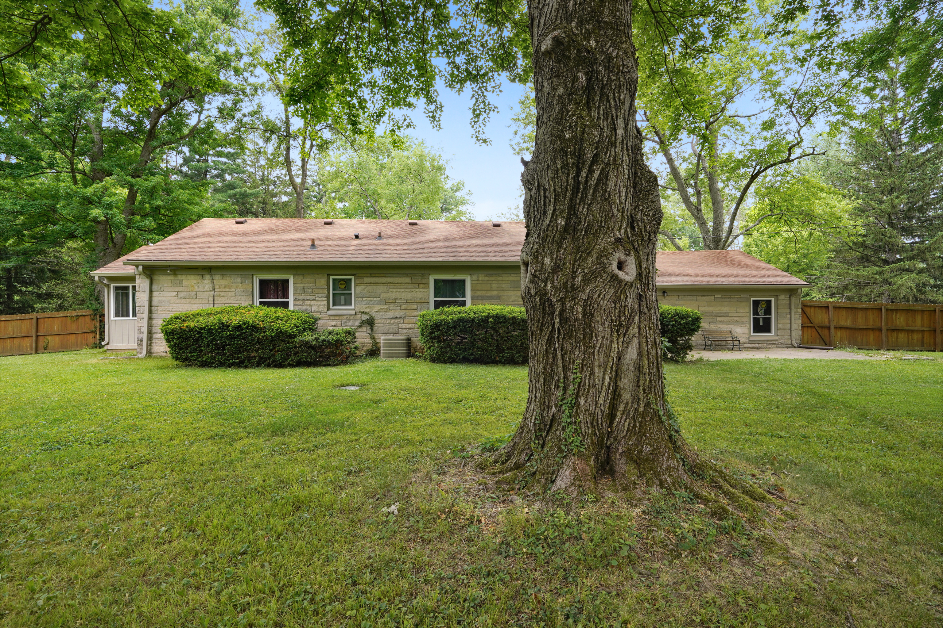 6751 Allisonville Road Indianapolis, IN 46220 - Photo 24 of 25 Gallery Image 24