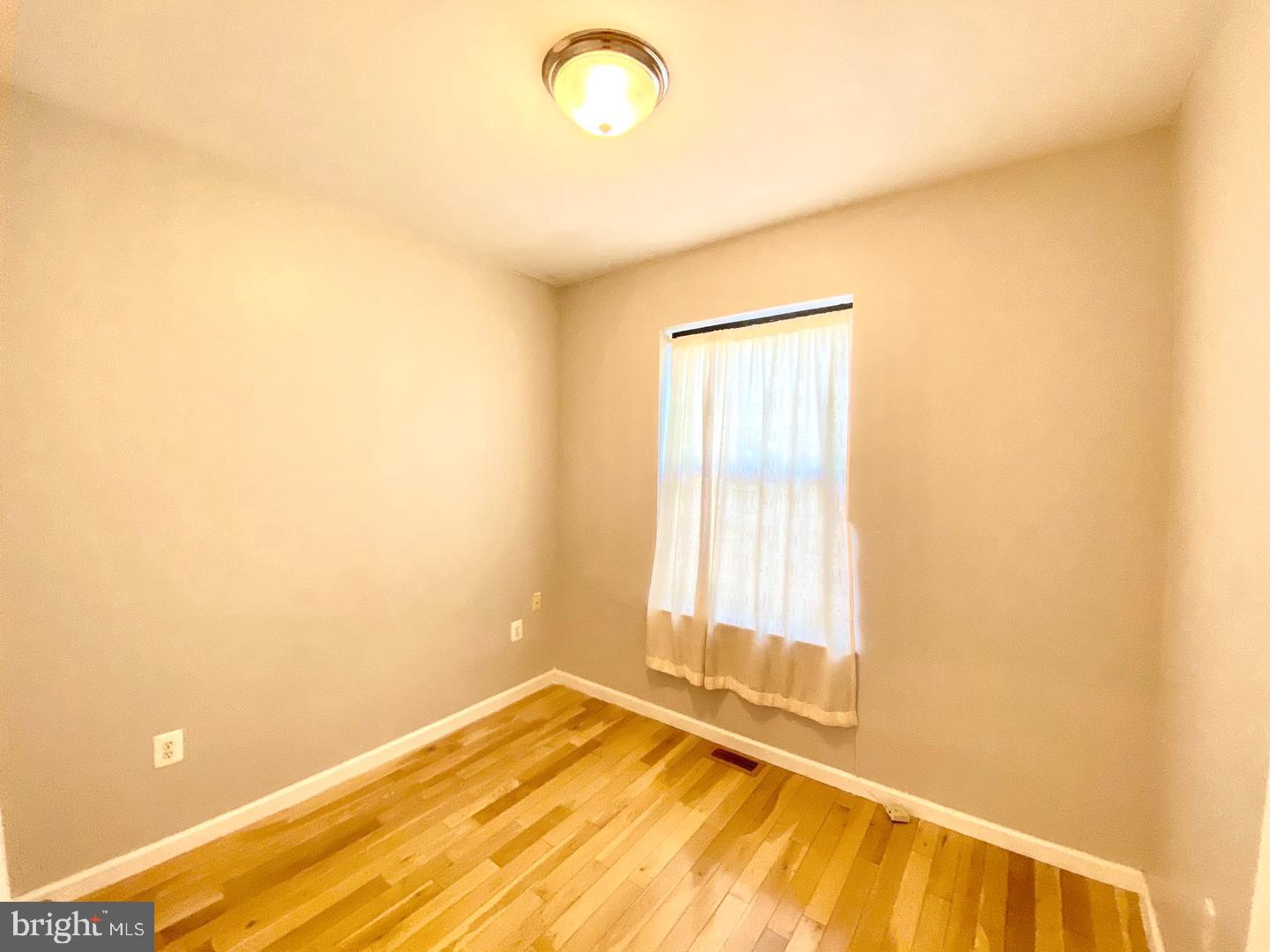 1702 Lincoln Road Northeast, Unit 2 Washington, DC 20002 - Photo 5 of 8 Gallery Image 5