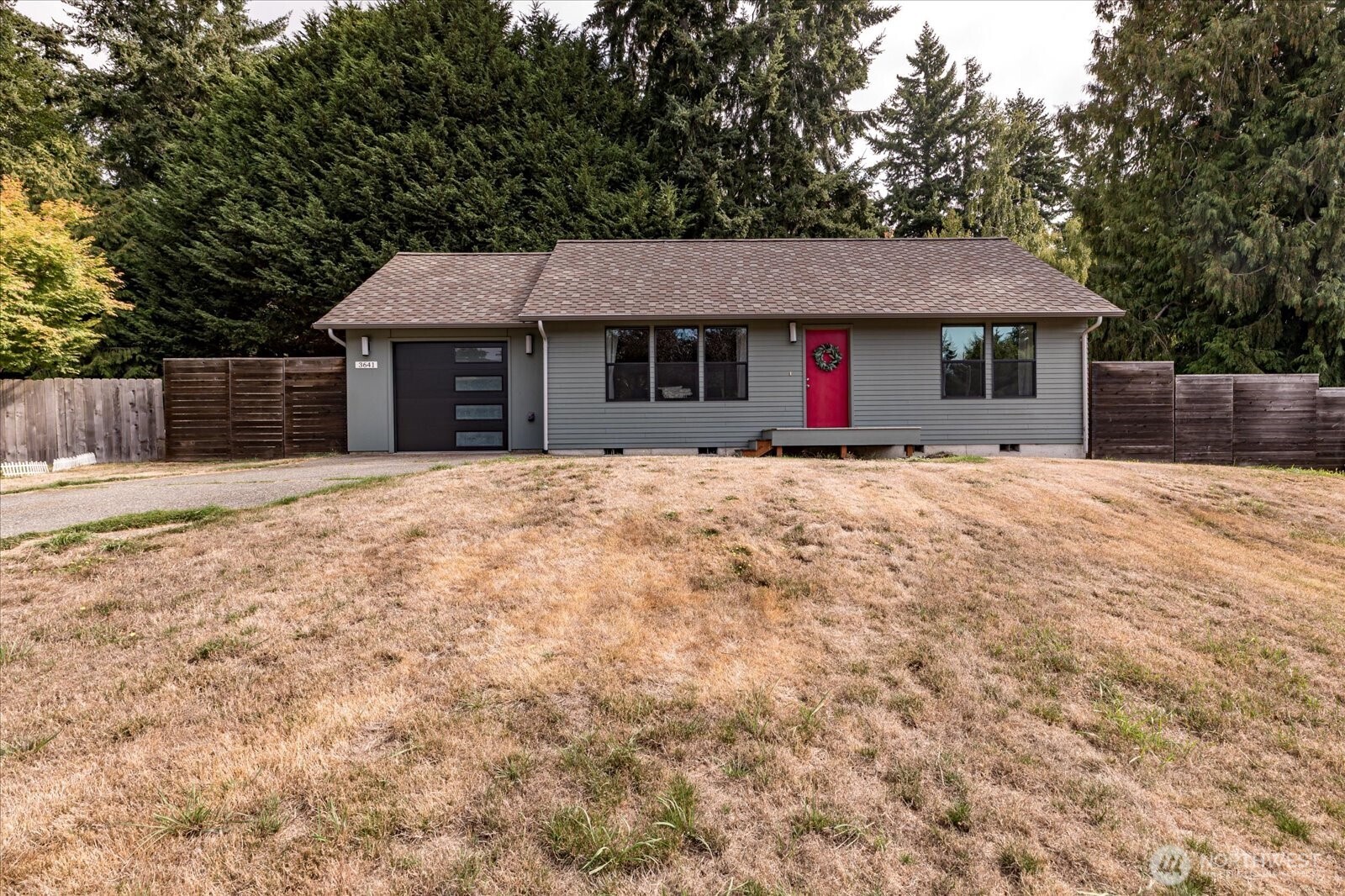 3641 Britzman Loop Clinton, WA 98236 - Photo 2 of 26 Gallery Image 2