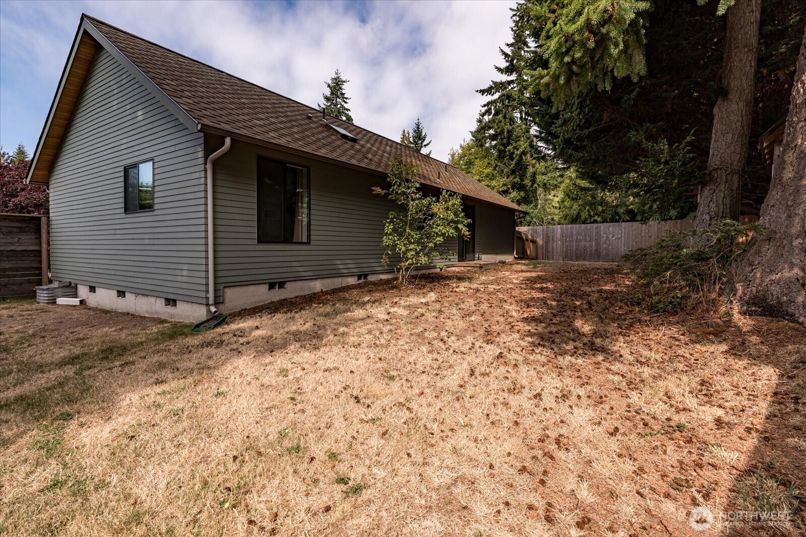 3641 Britzman Loop Clinton, WA 98236 - Photo 23 of 26 Gallery Image 23