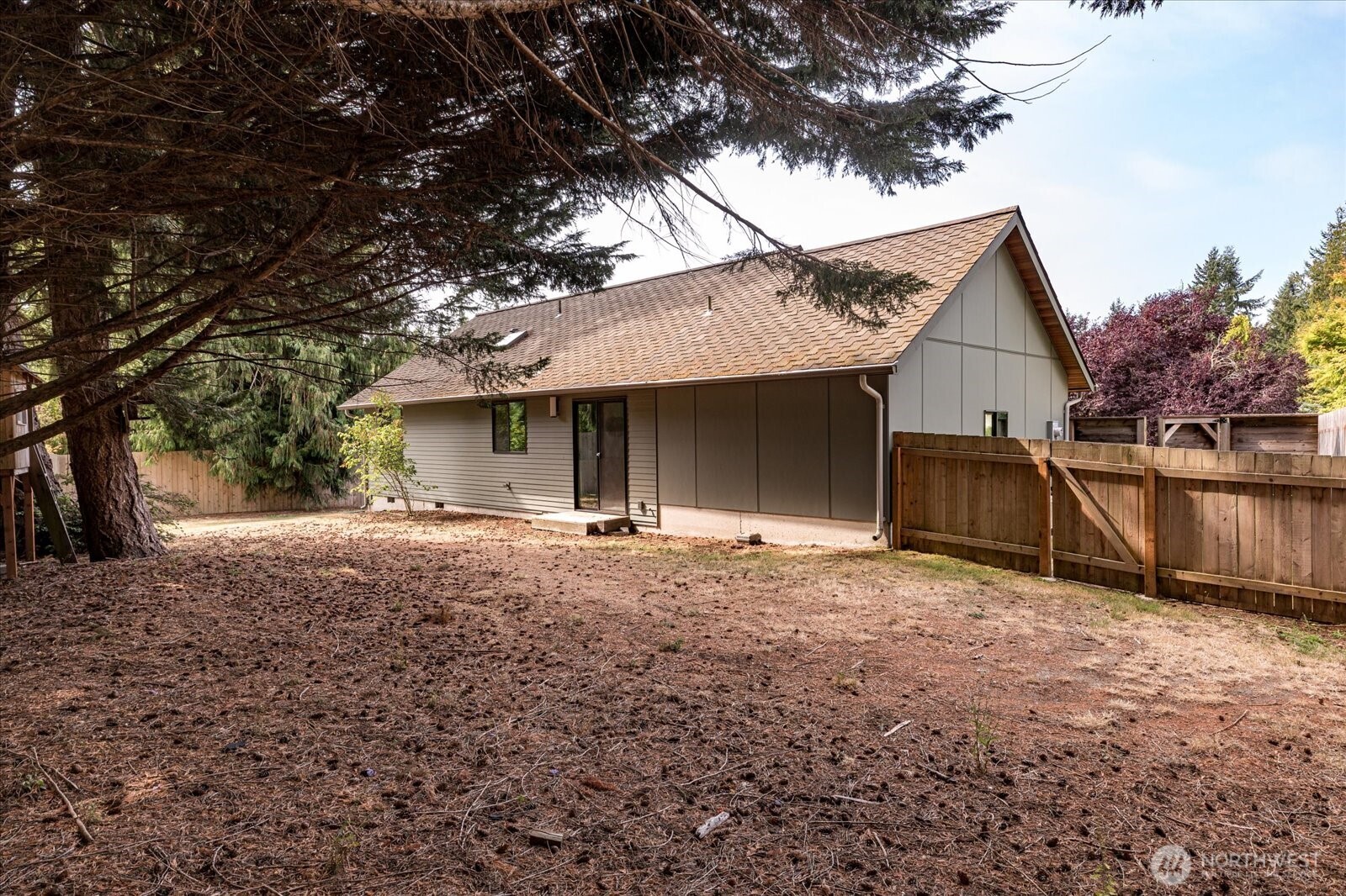 3641 Britzman Loop Clinton, WA 98236 - Photo 24 of 26 Gallery Image 24