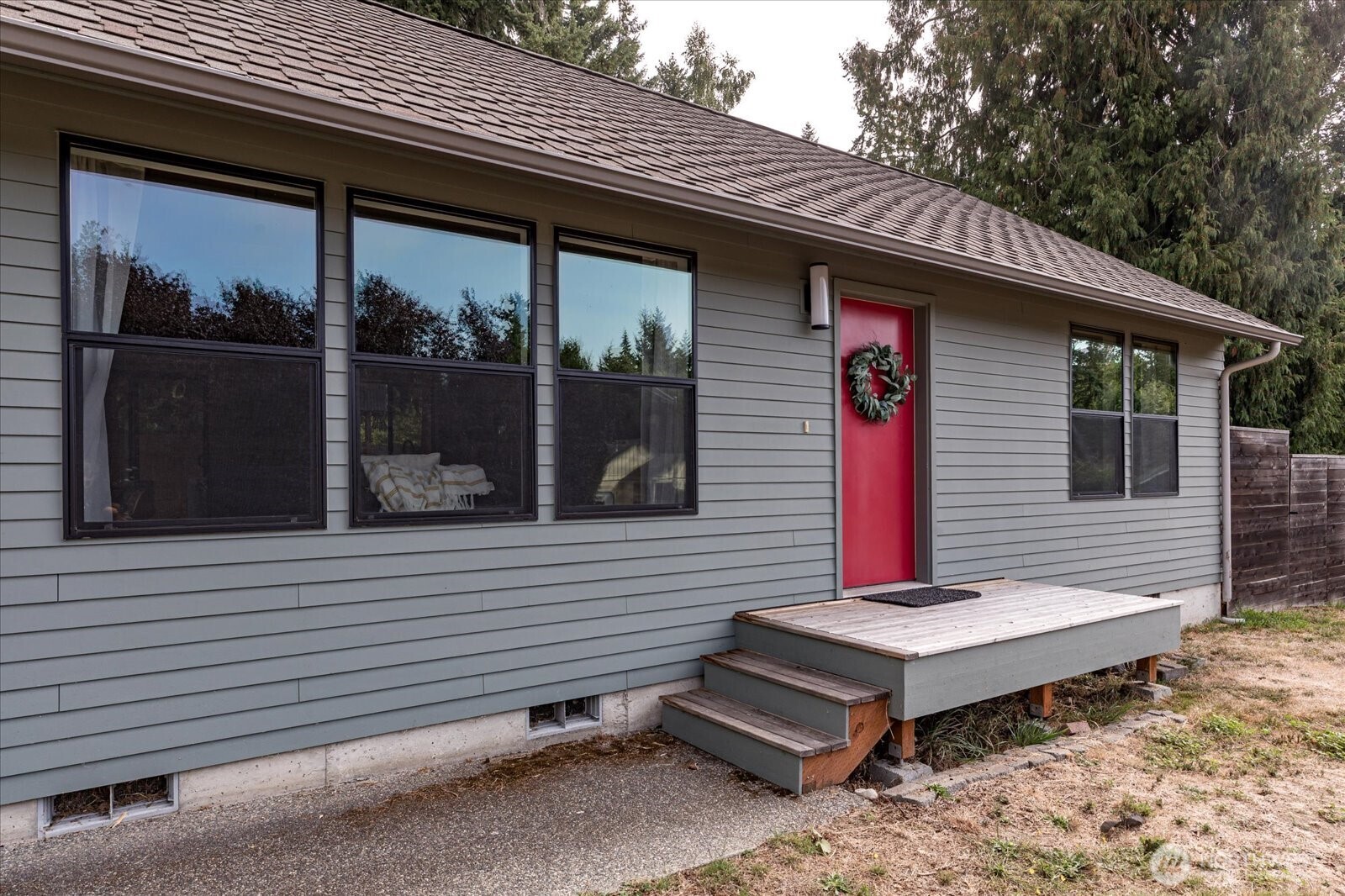 3641 Britzman Loop Clinton, WA 98236 - Photo 5 of 26 Gallery Image 5