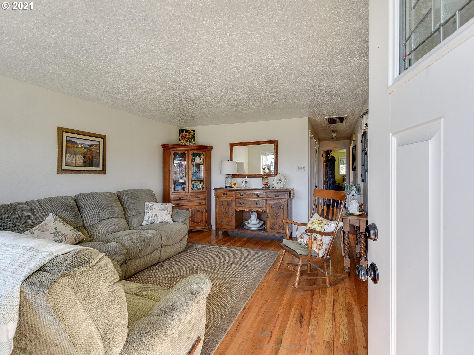 1131 Princeton Road Woodburn, OR 97071 - Photo 5 of 32 Gallery Image 5