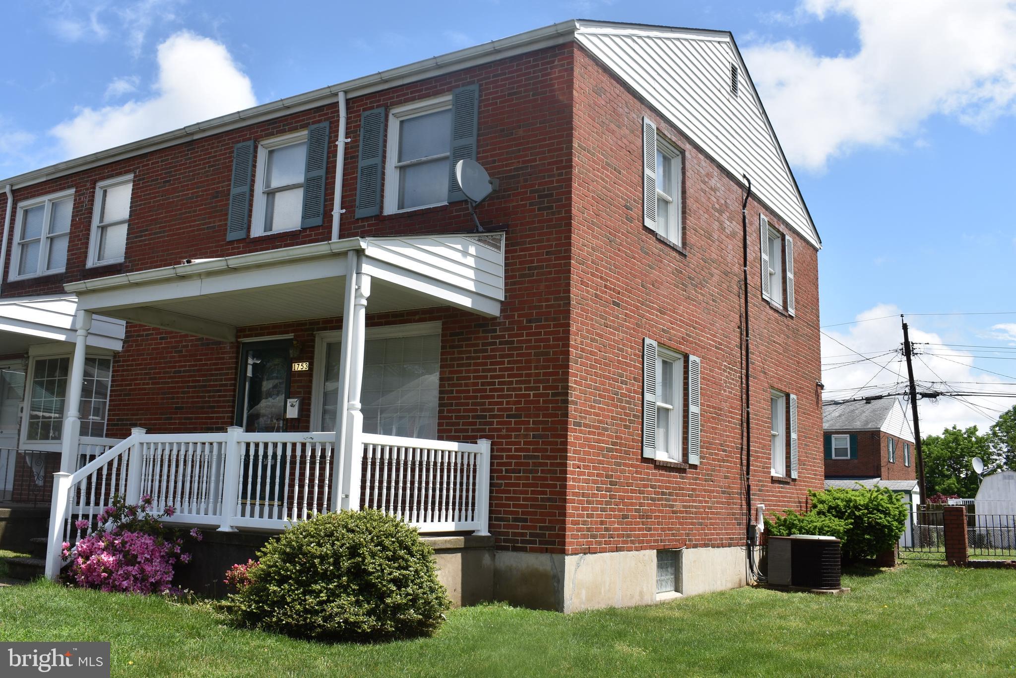 1753 Stokesley Road Baltimore, MD 21222 - Photo 3 of 33 End of Group