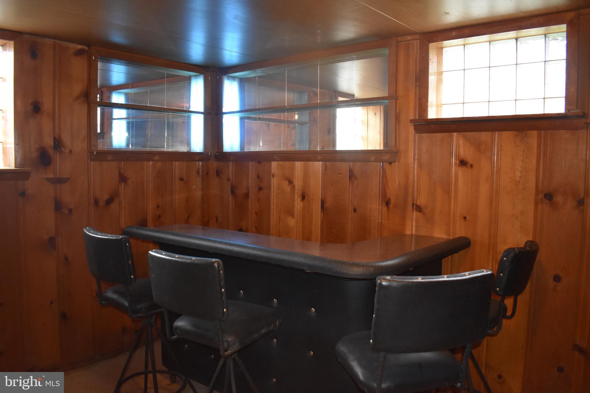 1753 Stokesley Road Baltimore, MD 21222 - Photo 28 of 33 Bar Area