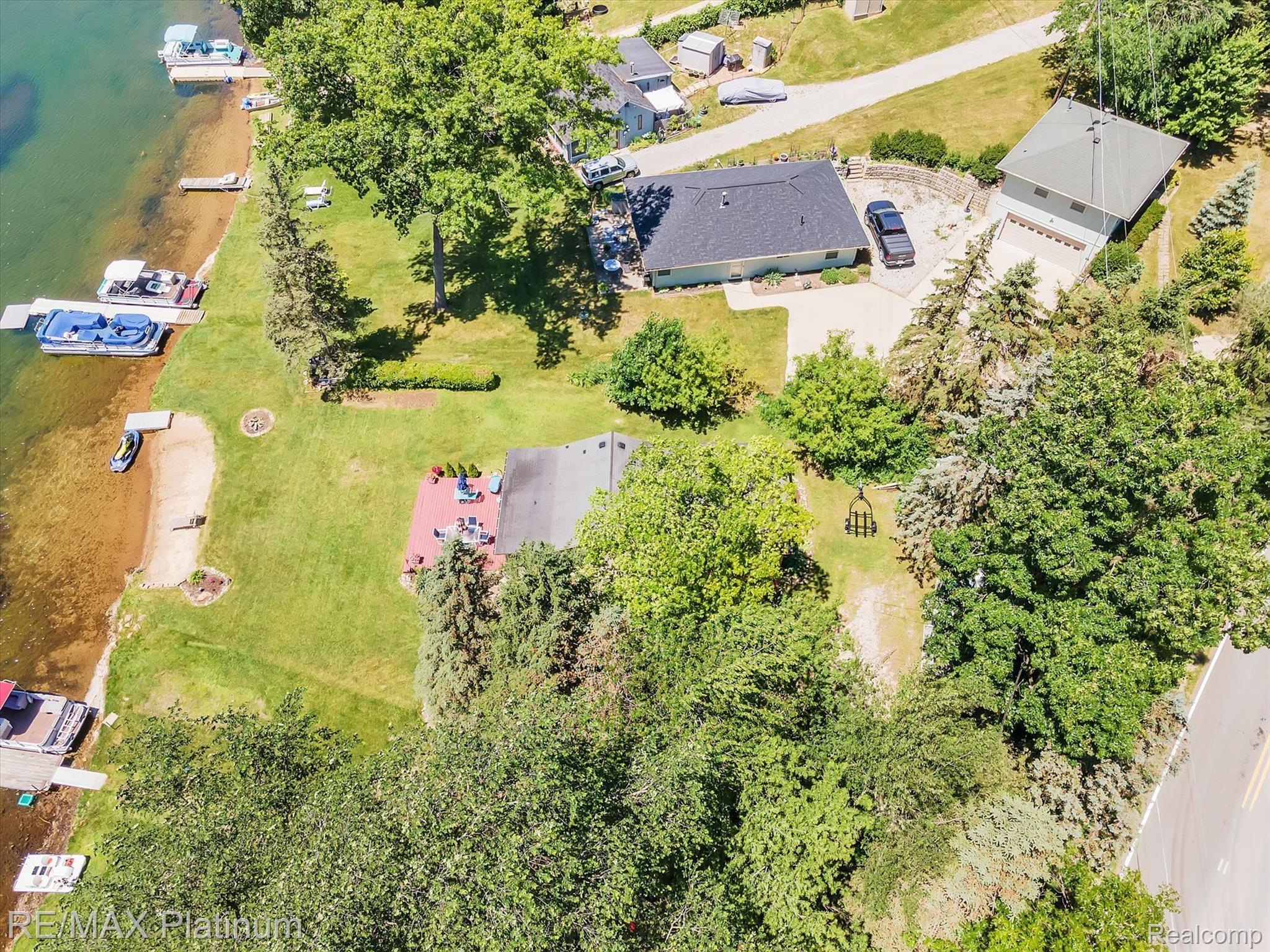 1725 Triangle Lake Road Howell, MI 48843 - Photo 45 of 46 Gallery Image 45