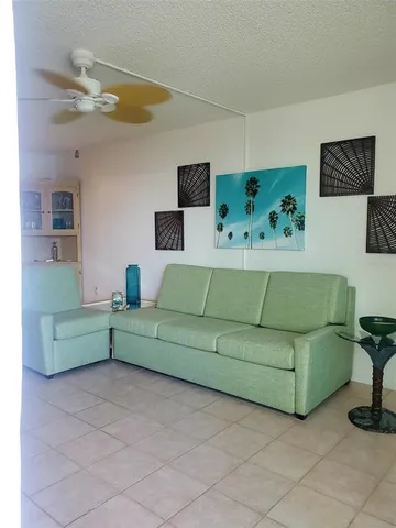 $214,000 | 6009 Sea Ranch Drive, Unit 114, Hudson, FL 34667