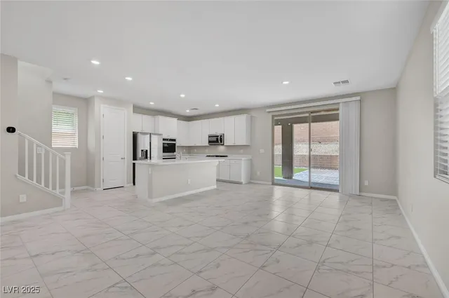 $3,050 | 4165 Royal Melody Court, Las Vegas, NV 89135