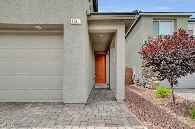 $3,050 | 4165 Royal Melody Court, Las Vegas, NV 89135