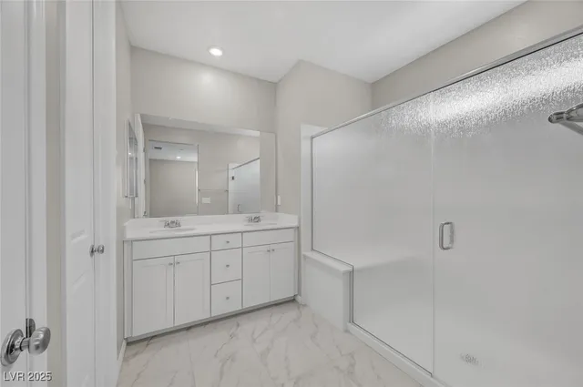 $3,050 | 4165 Royal Melody Court, Las Vegas, NV 89135