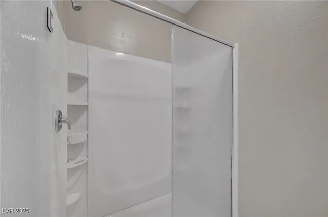 $3,050 | 4165 Royal Melody Court, Las Vegas, NV 89135