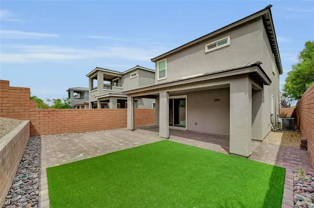 $3,050 | 4165 Royal Melody Court, Las Vegas, NV 89135