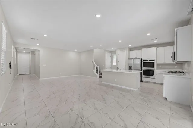 $3,050 | 4165 Royal Melody Court, Las Vegas, NV 89135