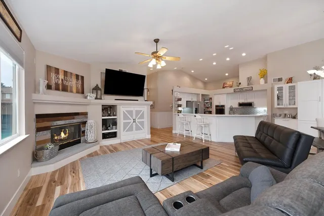 $629,000 | 689 Spaulding Drive, Roseville, CA 95678