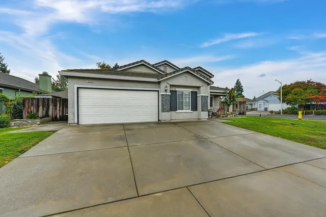 $629,000 | 689 Spaulding Drive, Roseville, CA 95678