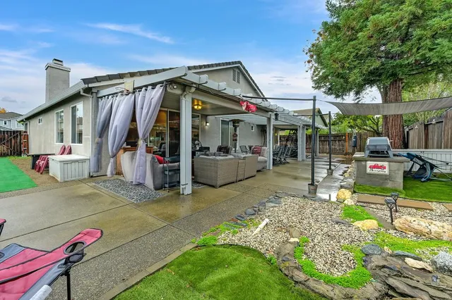 $629,000 | 689 Spaulding Drive, Roseville, CA 95678