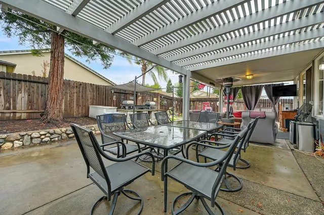 $629,000 | 689 Spaulding Drive, Roseville, CA 95678