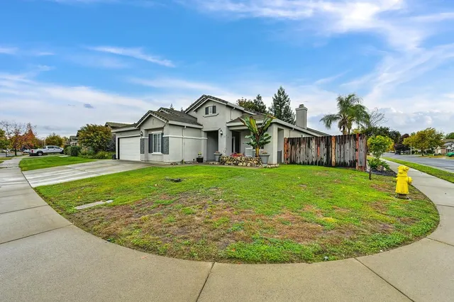 $629,000 | 689 Spaulding Drive, Roseville, CA 95678