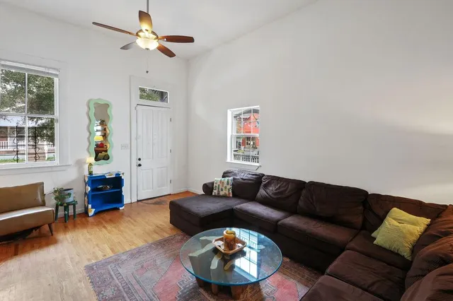 $2,700 | 204 South Cortez Street, New Orleans, LA 70119