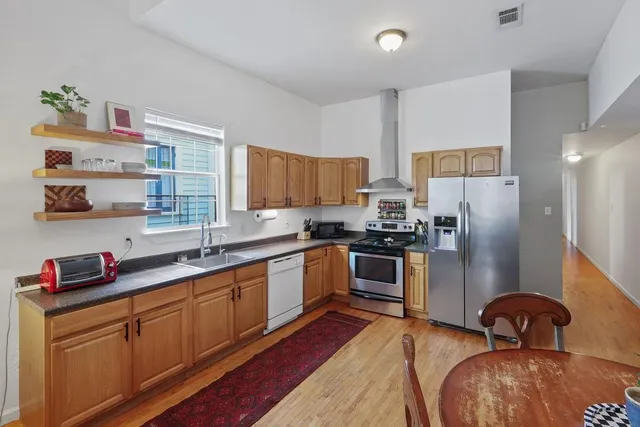 $2,700 | 204 South Cortez Street, New Orleans, LA 70119