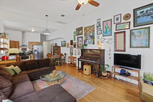 $2,700 | 204 South Cortez Street, New Orleans, LA 70119