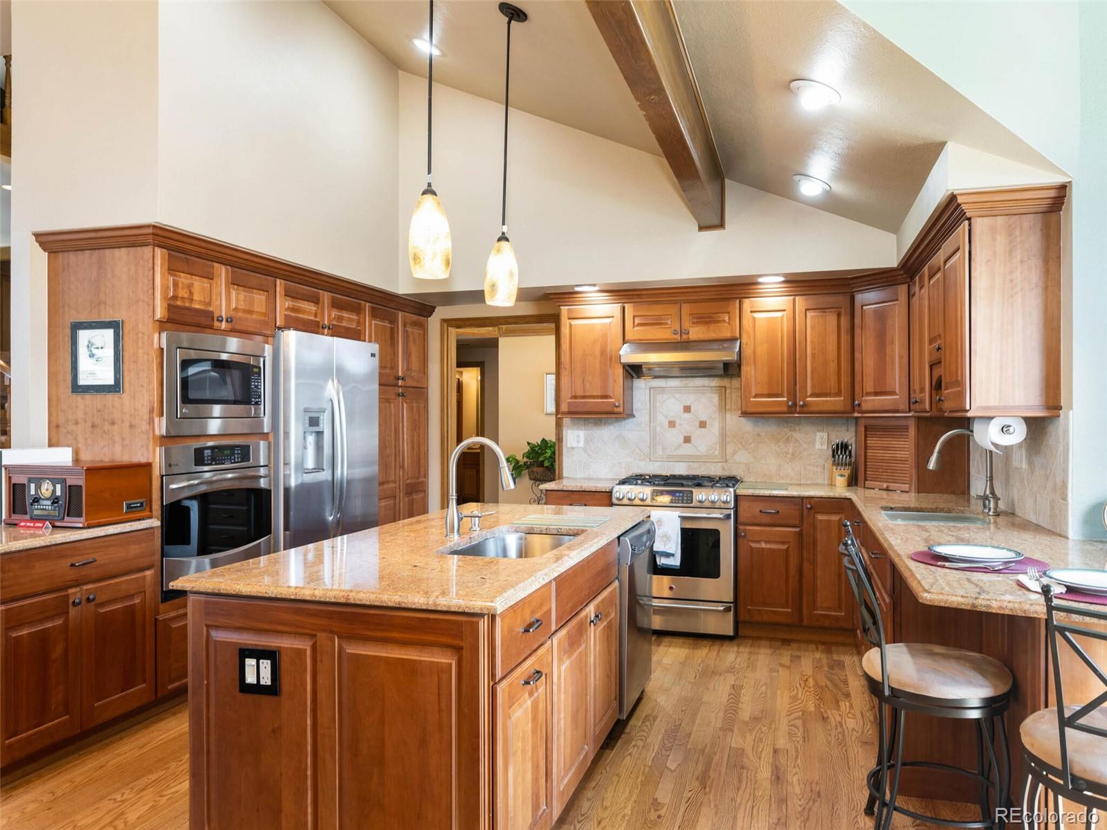 7975 South Eudora Circle Centennial, CO 80122 - Photo 5 of 40