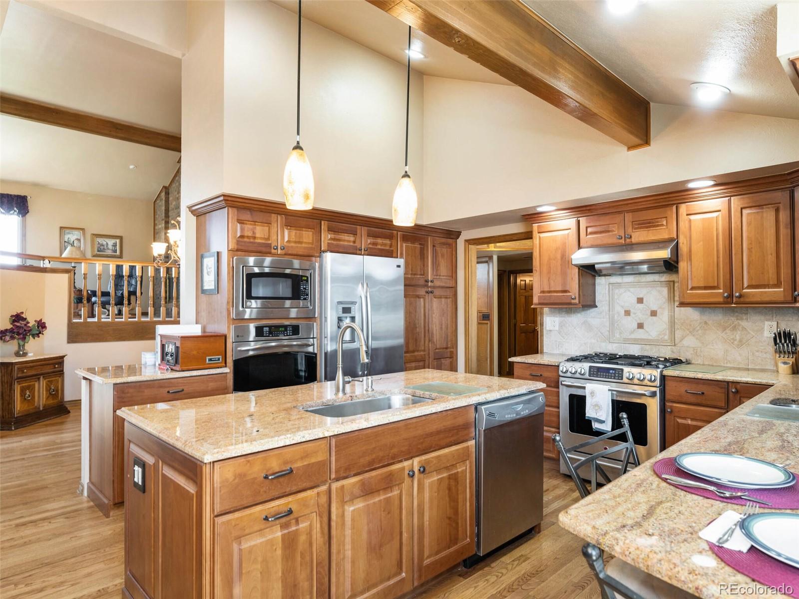 7975 South Eudora Circle Centennial, CO 80122 - Photo 7 of 40