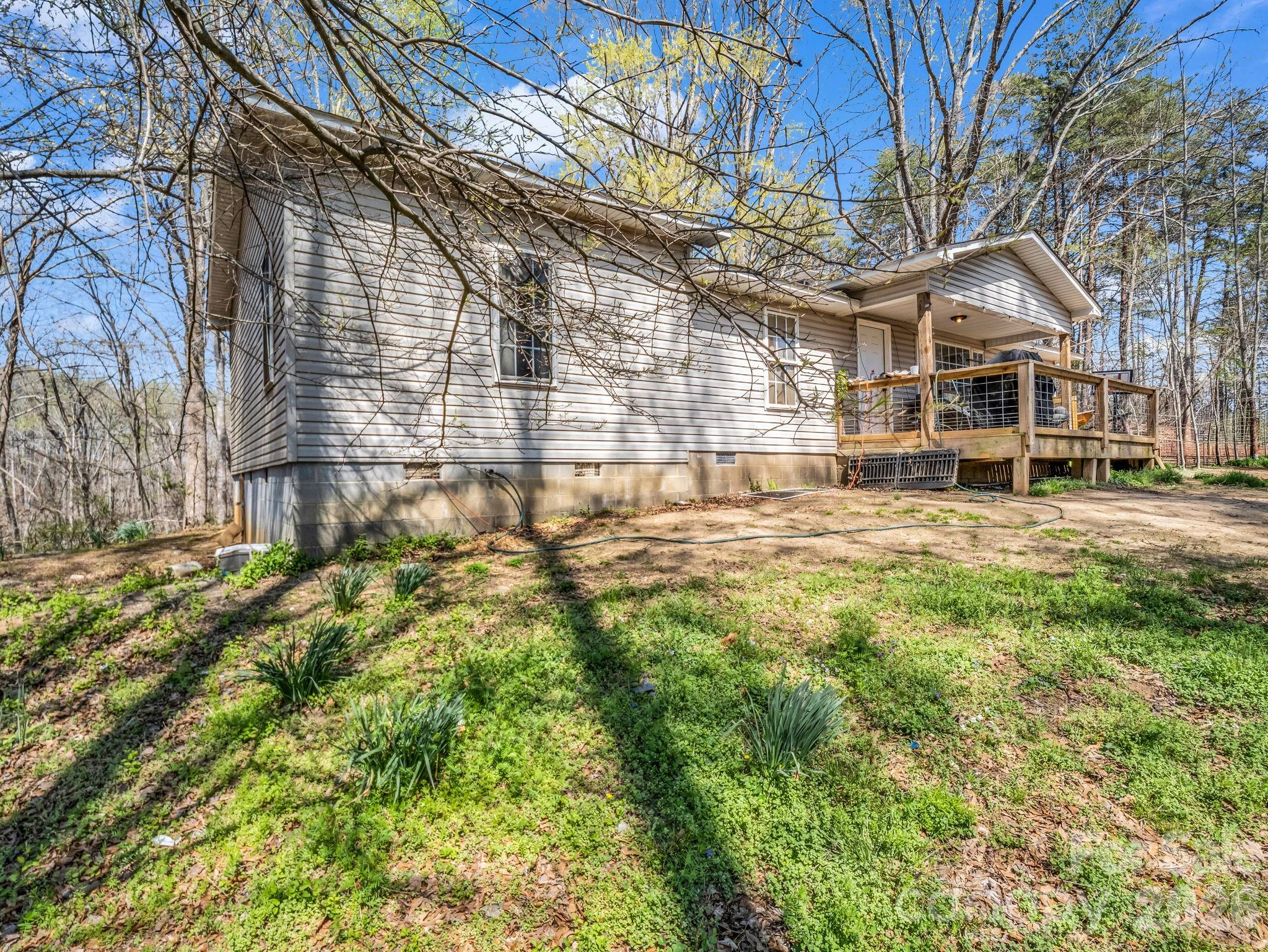 140 Fire Tower Road Mill Spring, NC 28756 - Photo 3 of 27