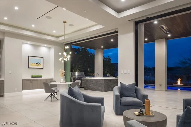 $8,499,000 | 8 Sun Glow Lane, Las Vegas, NV 89135