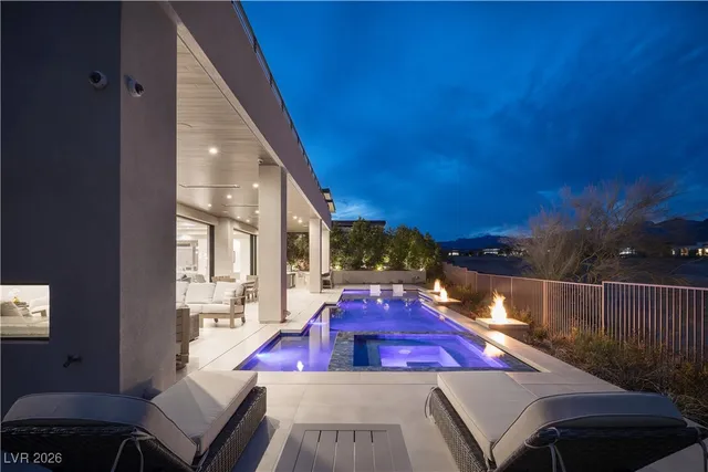 $8,499,000 | 8 Sun Glow Lane, Las Vegas, NV 89135