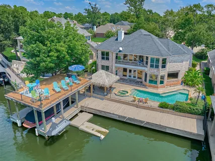 $1,295,000 | 202 Edgemar Road, Montgomery, TX 77356