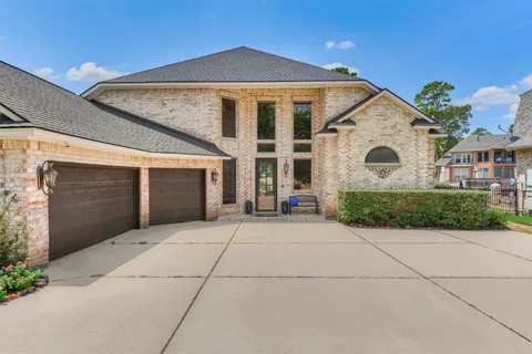 $1,295,000 | 202 Edgemar Road, Montgomery, TX 77356