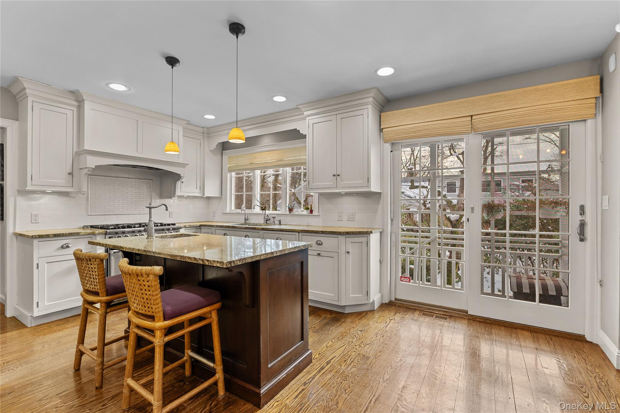 10 Norfolk Road Great Neck, NY 11020 - Photo 5 of 22