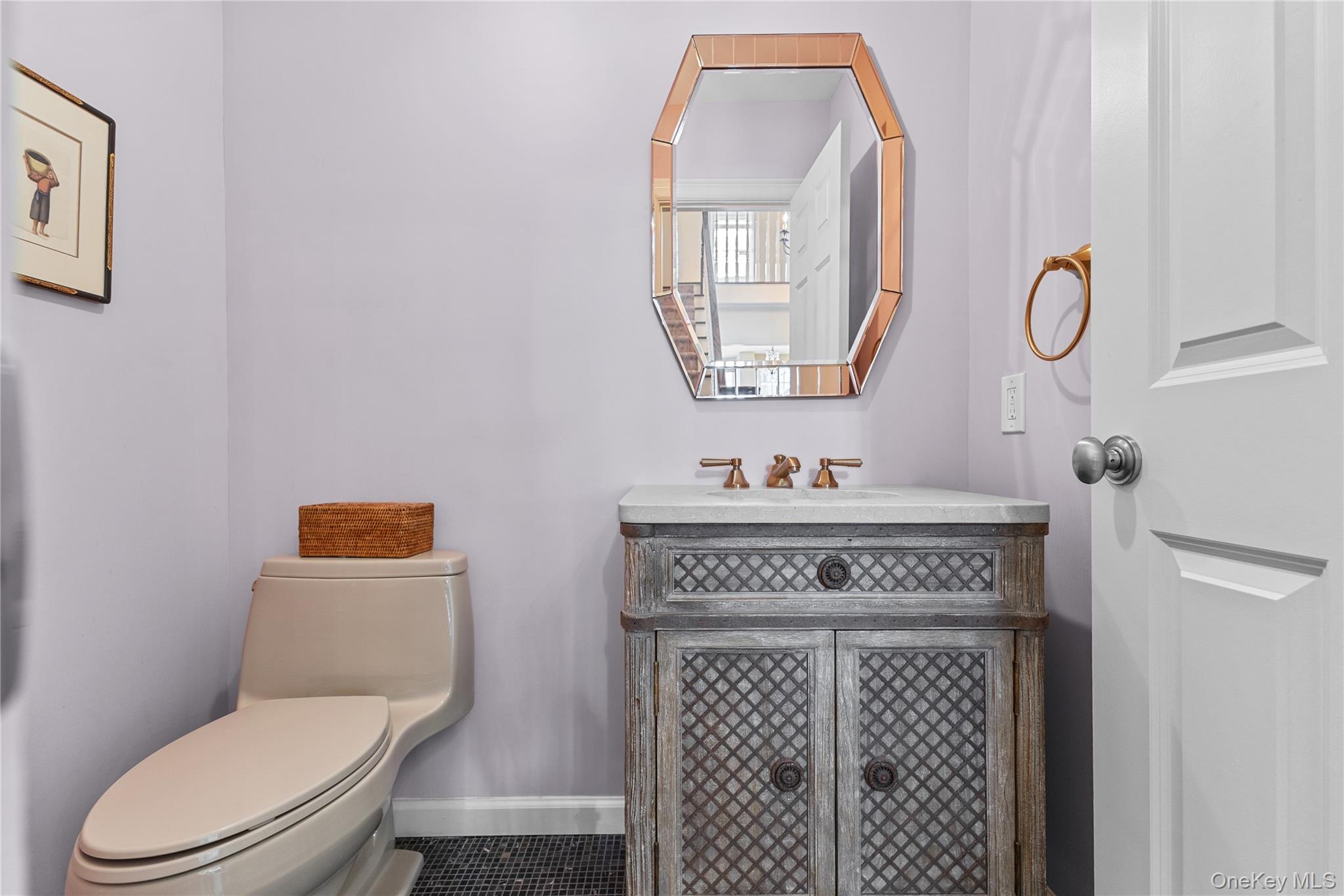 10 Norfolk Road Great Neck, NY 11020 - Photo 9 of 22