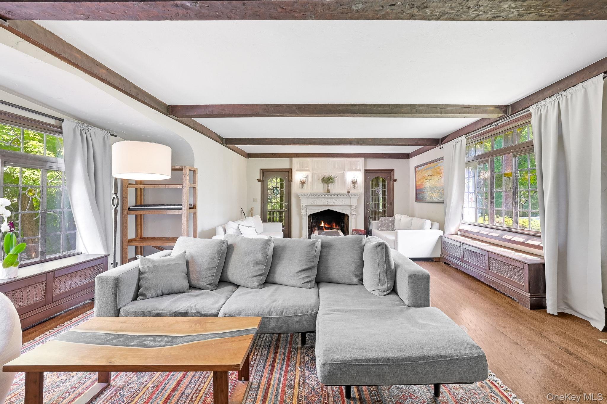 14 Overhill Road New Rochelle, NY 10804 - Photo 8 of 54