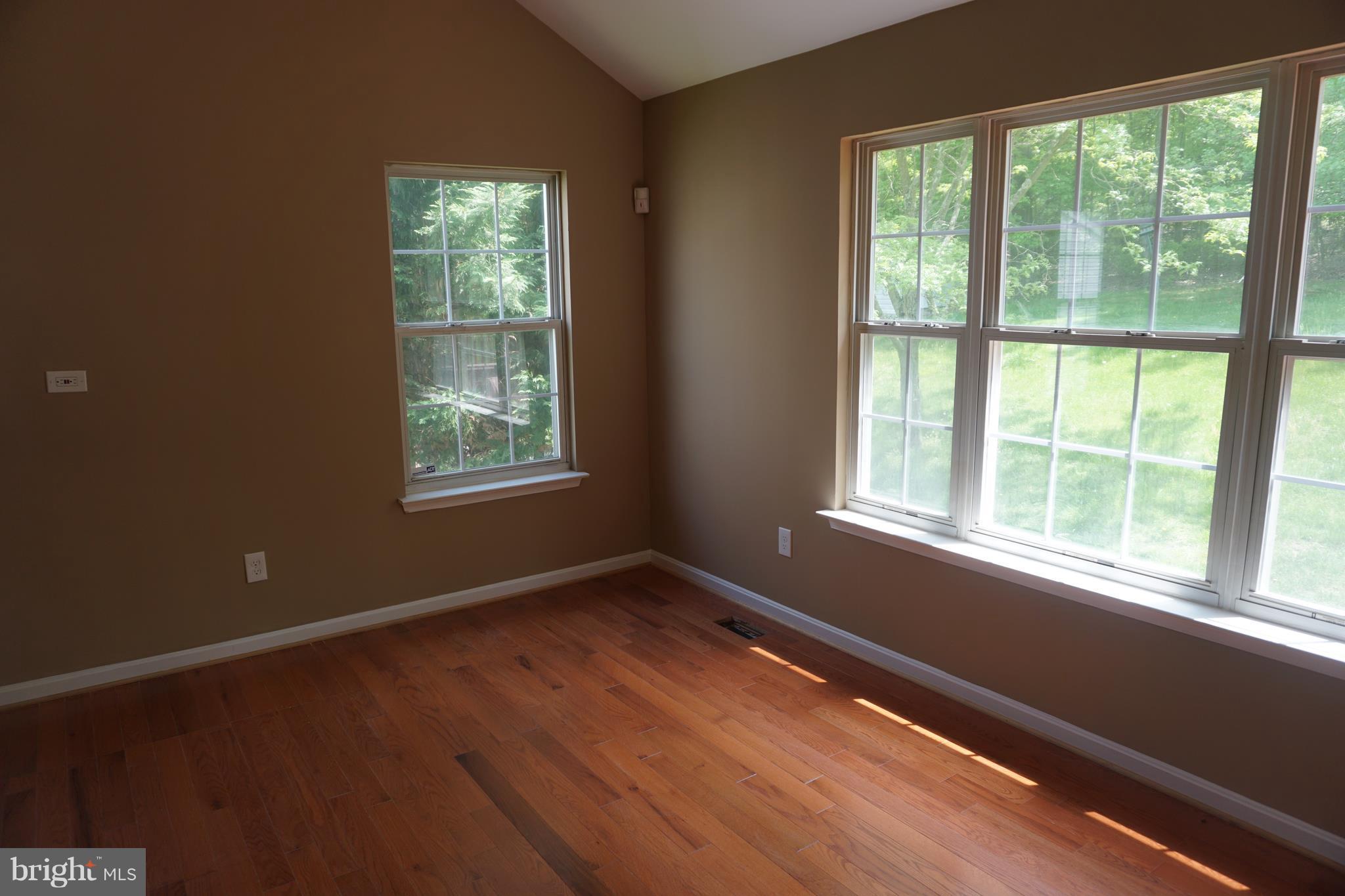 9607 Utica Place Springdale, MD 20721 - Photo 12 of 24 Interior (General)
