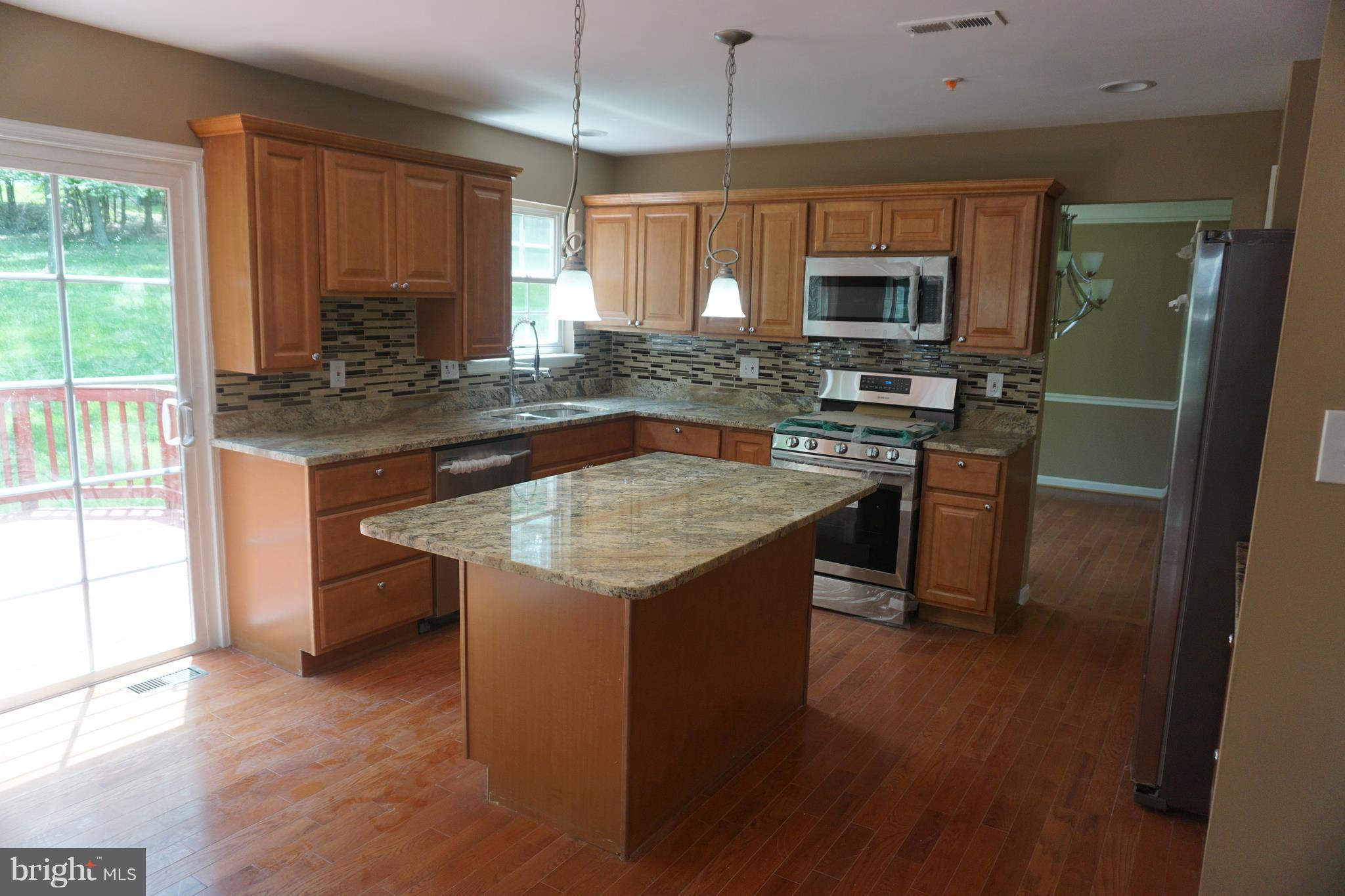 9607 Utica Place Springdale, MD 20721 - Photo 9 of 24 Kitchen