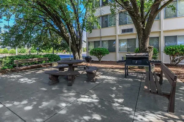 $814 | 111 Walker Avenue Northeast, Huntsville, AL 35801