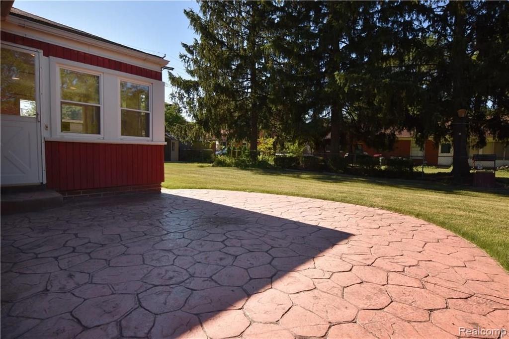 16279 Beverly Road Franklin, MI 48025 - Photo 31 of 38