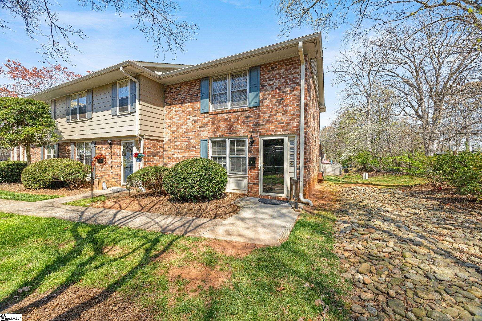 710 Hunts Bridge Road, Unit 6 Greenville, SC 29617 - Photo 3 of 32