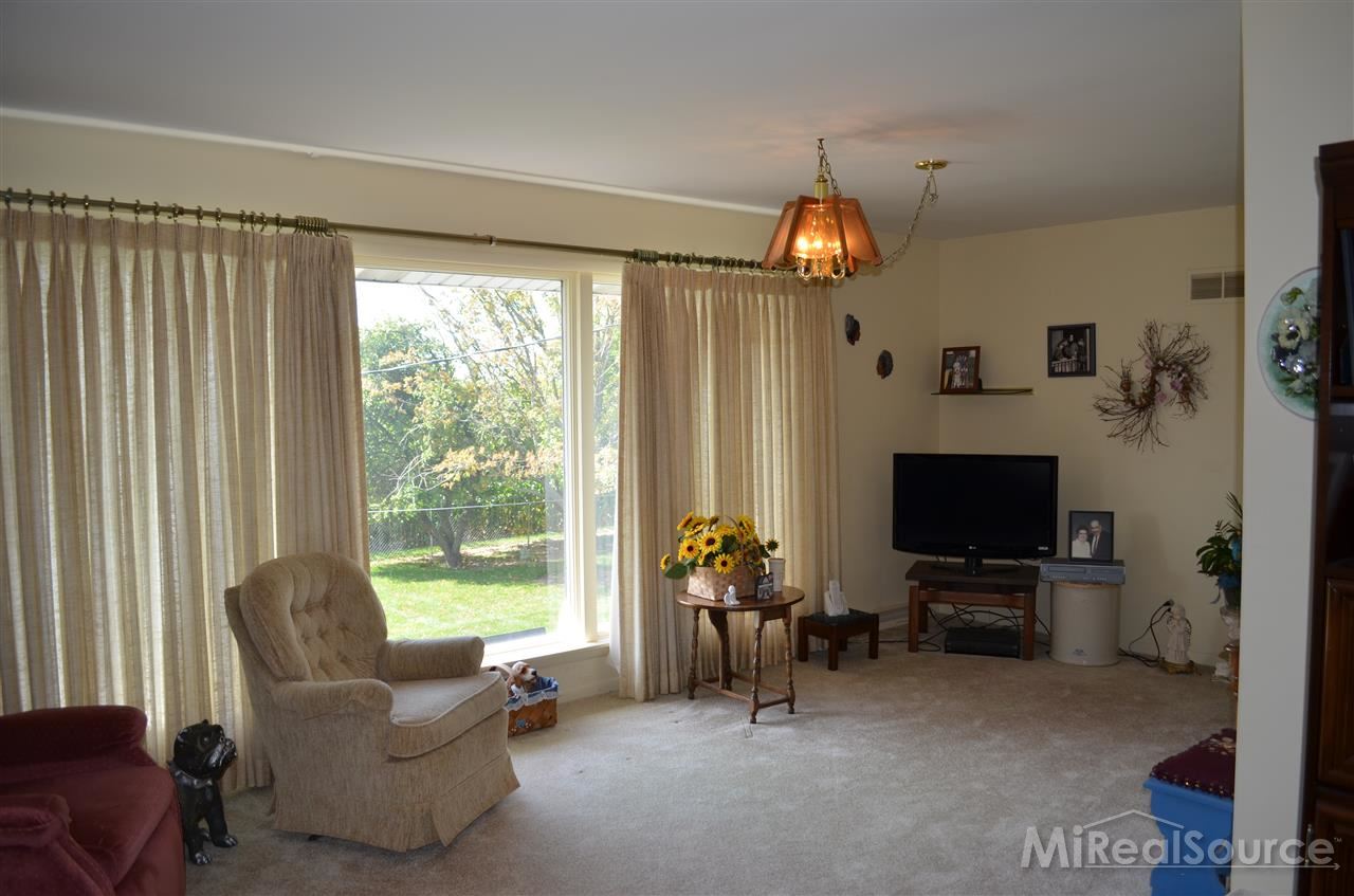 6057 Lynd Road Marlette, MI 48453 - Photo 7 of 30 31166050-6.JPG