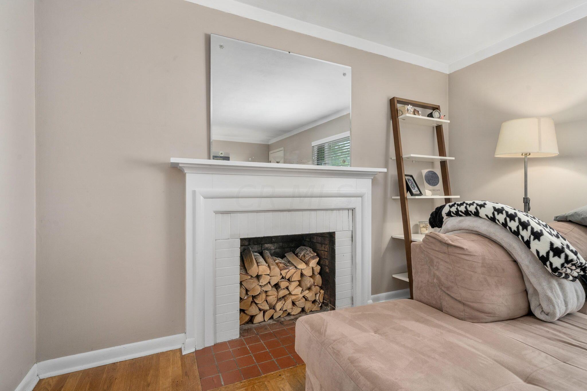 2580 Woodstock Road Columbus, OH 43221 - Photo 5 of 37 Living Room