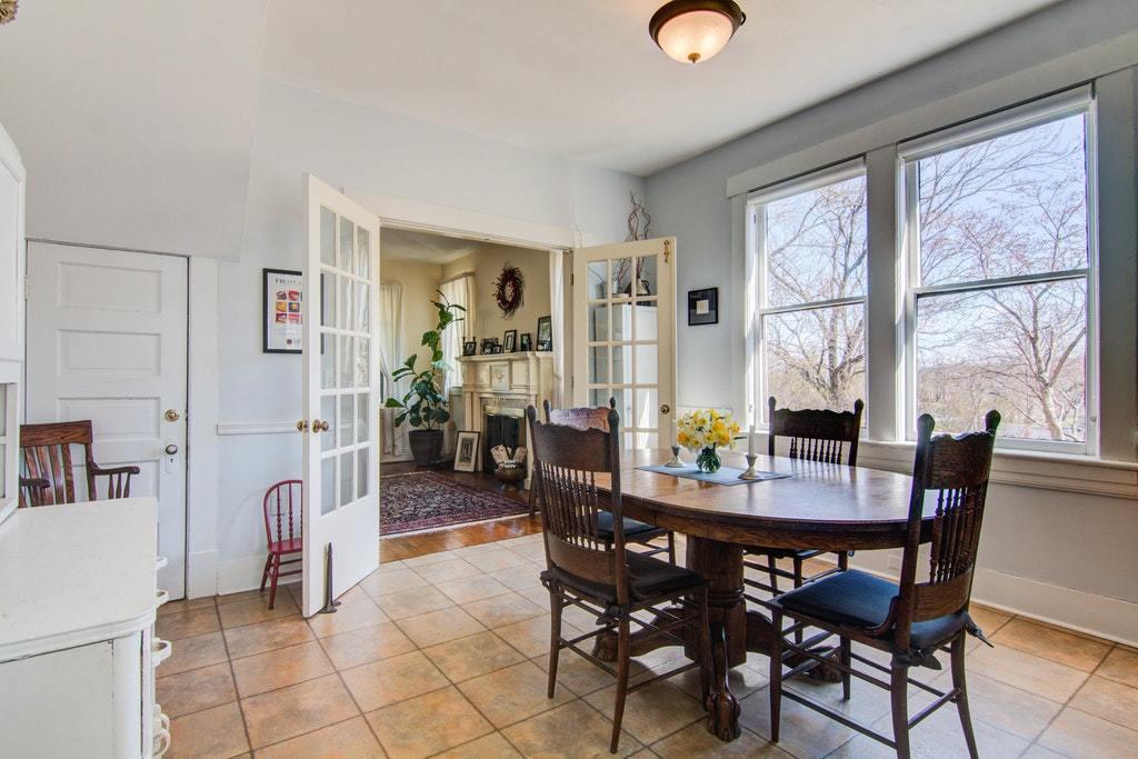 5220 Roselawn Road Roanoke, VA 24018 - Photo 14 of 52 014-264032-IMG_7795_6_7_8_9_6092052