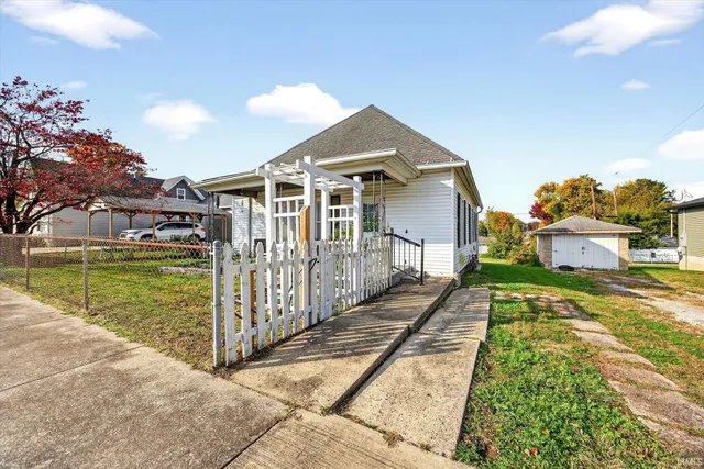 $159,000 | 1117 P Street, Bedford, IN 47421