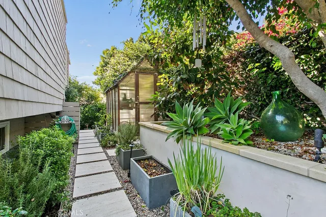 $50,000 | 1010 Emerald Bay, Laguna Beach, CA 92651