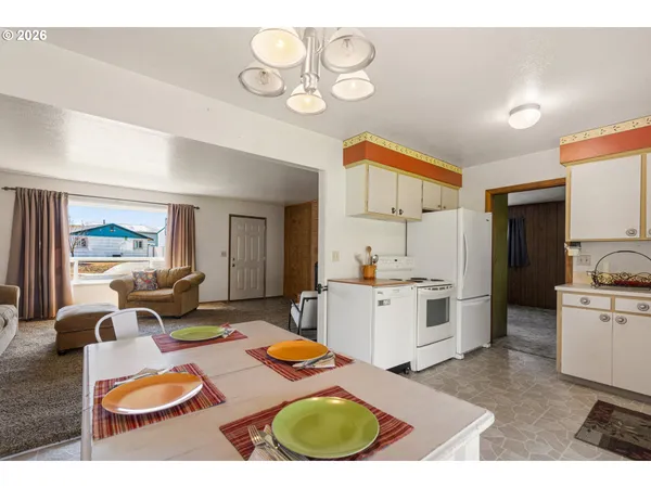 $399,900 | 4203 Southwest Sheridan Avenue, Pendleton, OR 97801