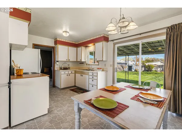 $399,900 | 4203 Southwest Sheridan Avenue, Pendleton, OR 97801