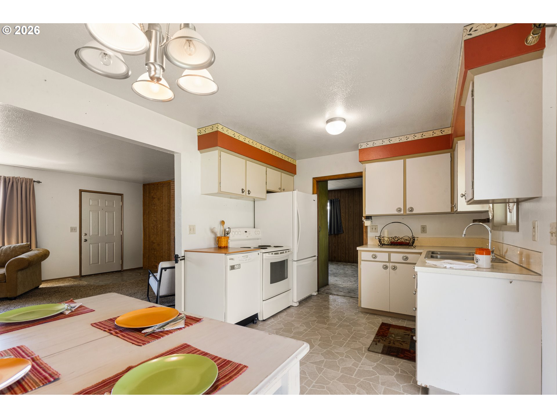 4203 Southwest Sheridan Avenue Pendleton, OR 97801 - Photo 18 of 41